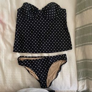 J CREW WHITE POLKA DOT NAVY TANKINI IN SIZE 10. Super fabulous & great condition